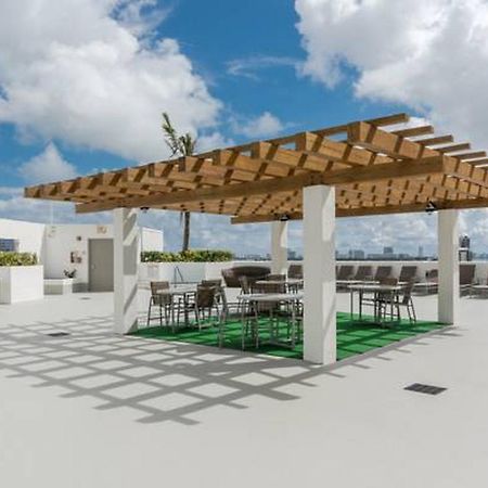 Opera Tower Apartment Miami Luaran gambar