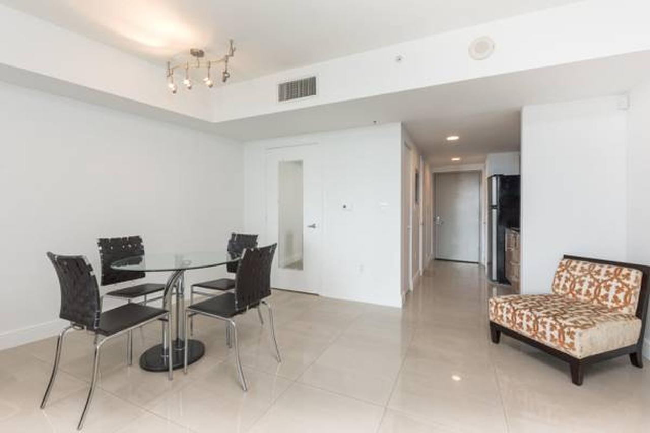 Opera Tower Apartment Miami Luaran gambar