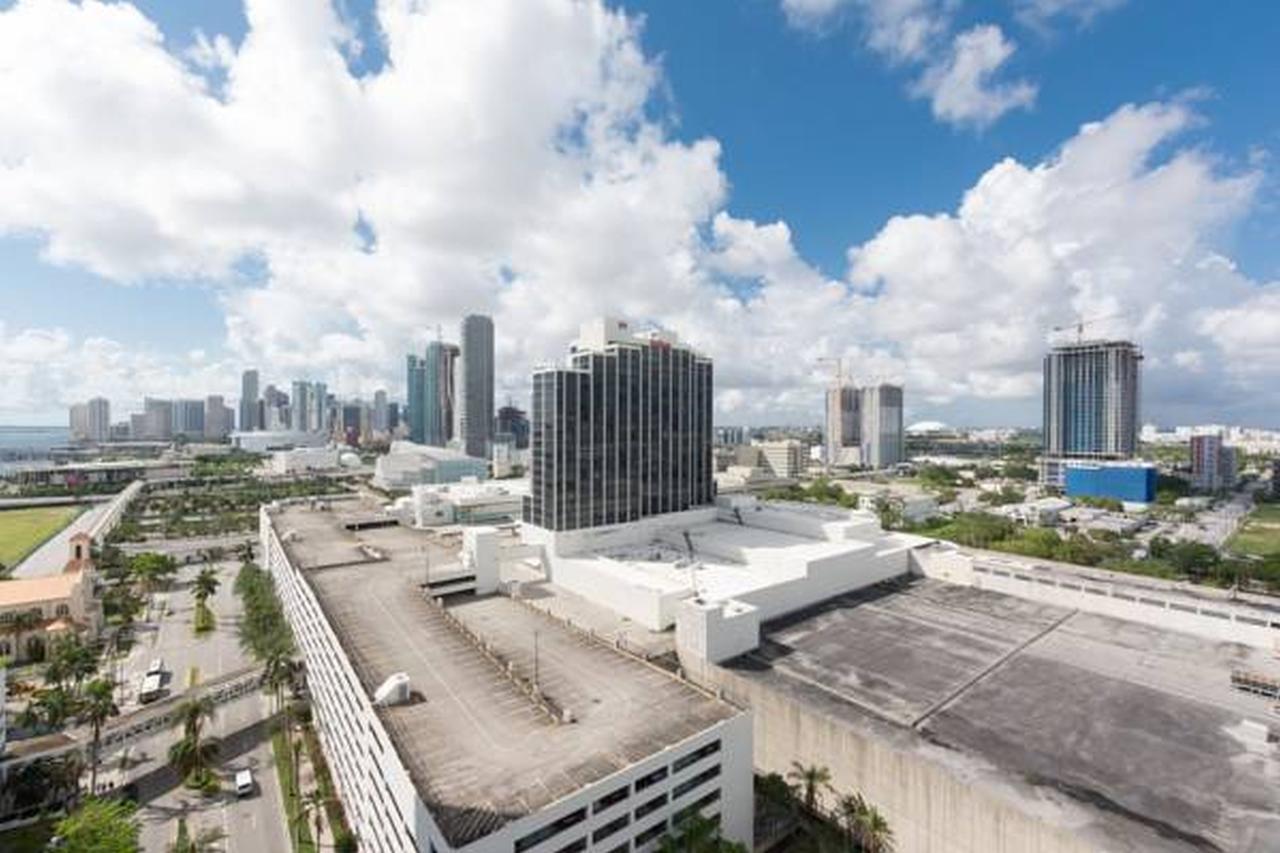 Opera Tower Apartment Miami Luaran gambar